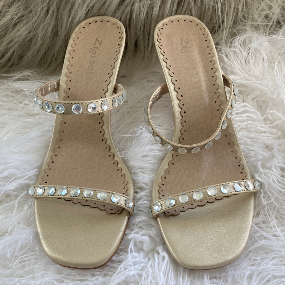 Sandal